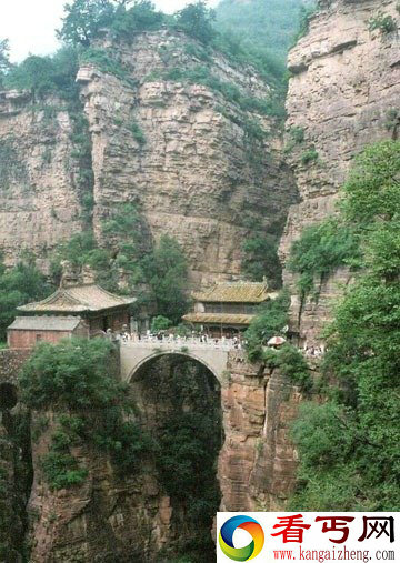 河北苍岩山悬空寺 