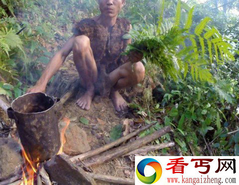 男子躲在森林里生吃40年动物肉，被人们发现后竟变成这样