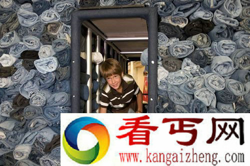 [图文]美九岁男童收集1700多条牛仔裤 破吉尼斯世界纪录