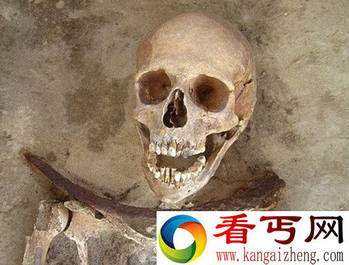 探访古墓“吸血鬼”死人为什么看起来像活着