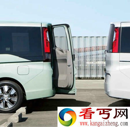 脑洞大开的设计 Honda后门有侧开和向上翻起两种打开方式