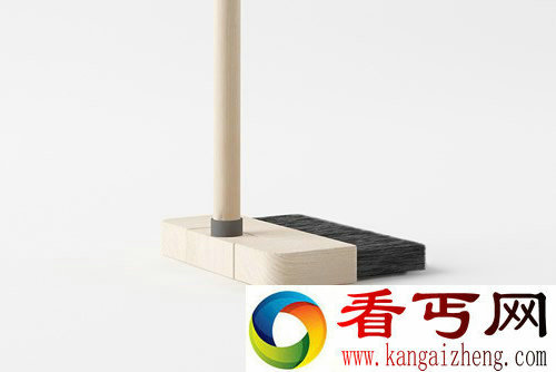 Standg Broom 扫帚立正