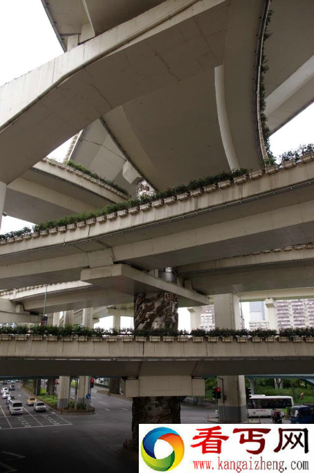 上海龙柱事件之谜恐怖的灵异事件