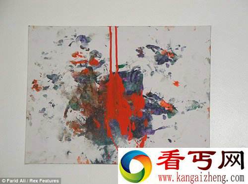 天才猴子“画家” 一幅画要价250英镑 成猴界的“大画家”