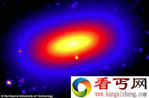 天文学家发现一个矩形星系 酷似祖母绿切割后的形状