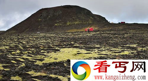 危险的旅程 如此探险“休眠火山”的底部