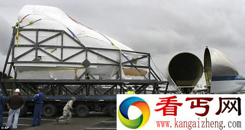 NASA公开亮相 Super Guppy货运飞机造型似鲸鱼