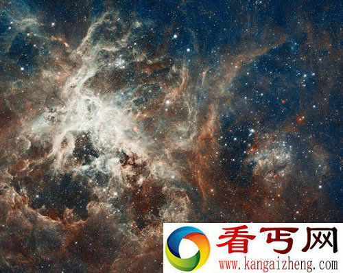 哈勃捕捉到蜘蛛星云中心“星爆” 数百万个年轻恒星组成