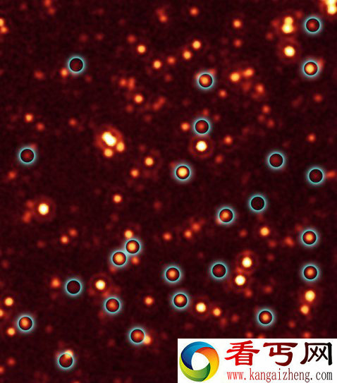 科学家发现数百个黑洞区域在太空中聚集着