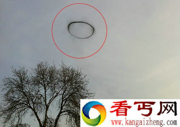 [图文]沃里克郡的天空突然出现一个不明“黑环”