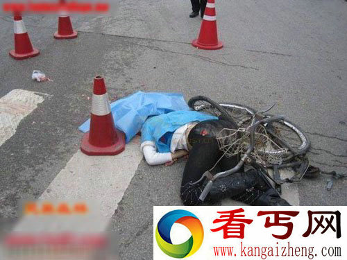 丝袜美女被撞爆头惨死马路变女尸:脑浆满地