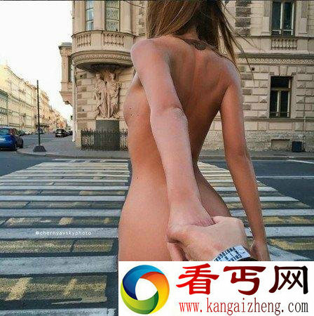 亮瞎眼！情侣牵手照竟被你们搞成这样