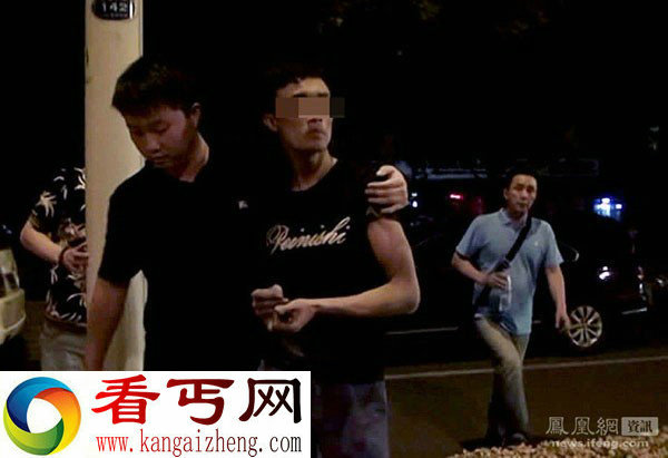 常州男子徒手爬到27楼 发现跳楼男子是小偷