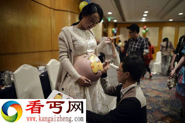 谁说孕妇不美 来看看准妈妈的肚皮彩绘吧