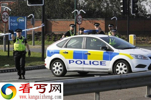 英警方拉起警戒线寻找被人割下的JJ