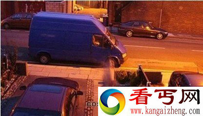 惊魂午夜 鬼影正在沿着小巷行走