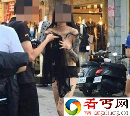 台湾街头现裸体美女 不惧路人目光大胆裸露引争议