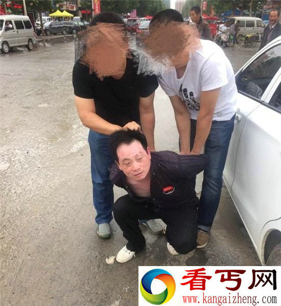 河南一男子弑父杀母 其母跪地求饶仍被杀