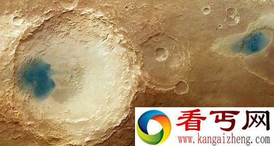 宇航局拍到火星表面“蓝色湖泊” 火星水源找到了