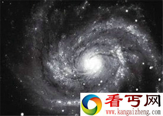 超级黑洞竟诞生于红超星核心?震惊世界