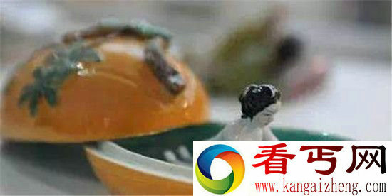故宫诡异事件 考古还研究性用品!
