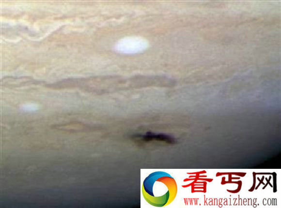 盘点宇宙十大暴力事件超级黑洞吞噬恒星