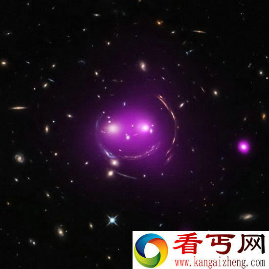 宇宙太空美图波浪云和“星系微笑”