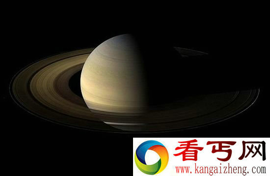 NASA最新研究外侧土星环是粉碎的卫星残骸