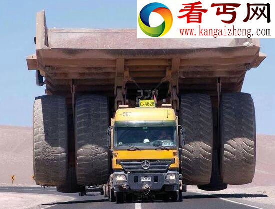 世界上最大的车，“巨卡怪兽”利勃海尔t282b(空车净重230吨)
