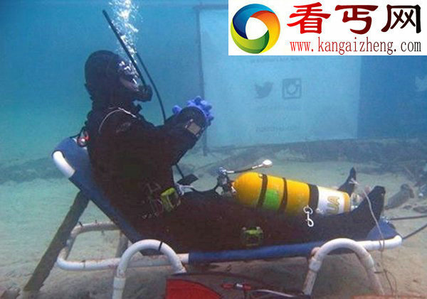 英国一男子成世界上海底潜水最长的人50小时打破纪录