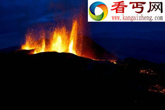 罕见熔岩迸发壮观景象